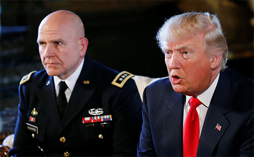 Trump con su asesor de seguridad nacional McMaster Especulación sobre nuevos despidos en la administración estadounidense
